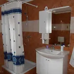 Miadea Daire