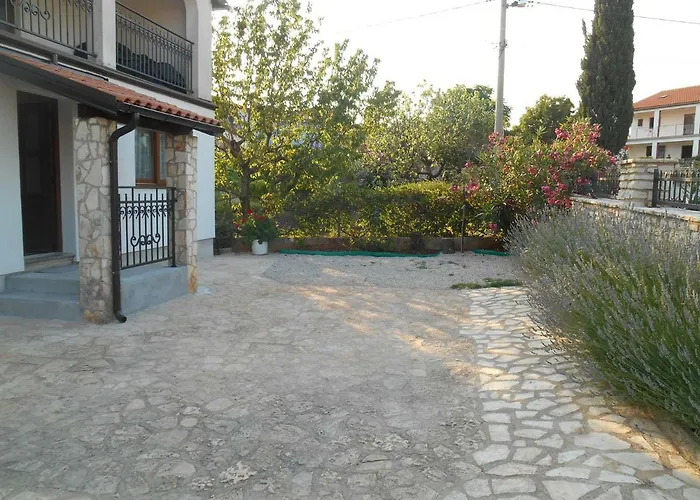 Miadea * Rovinjsko Selo